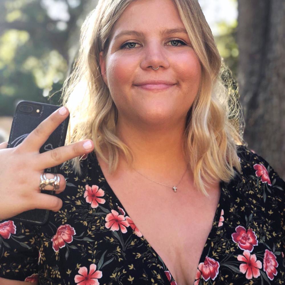 Meet your Posher, Camille